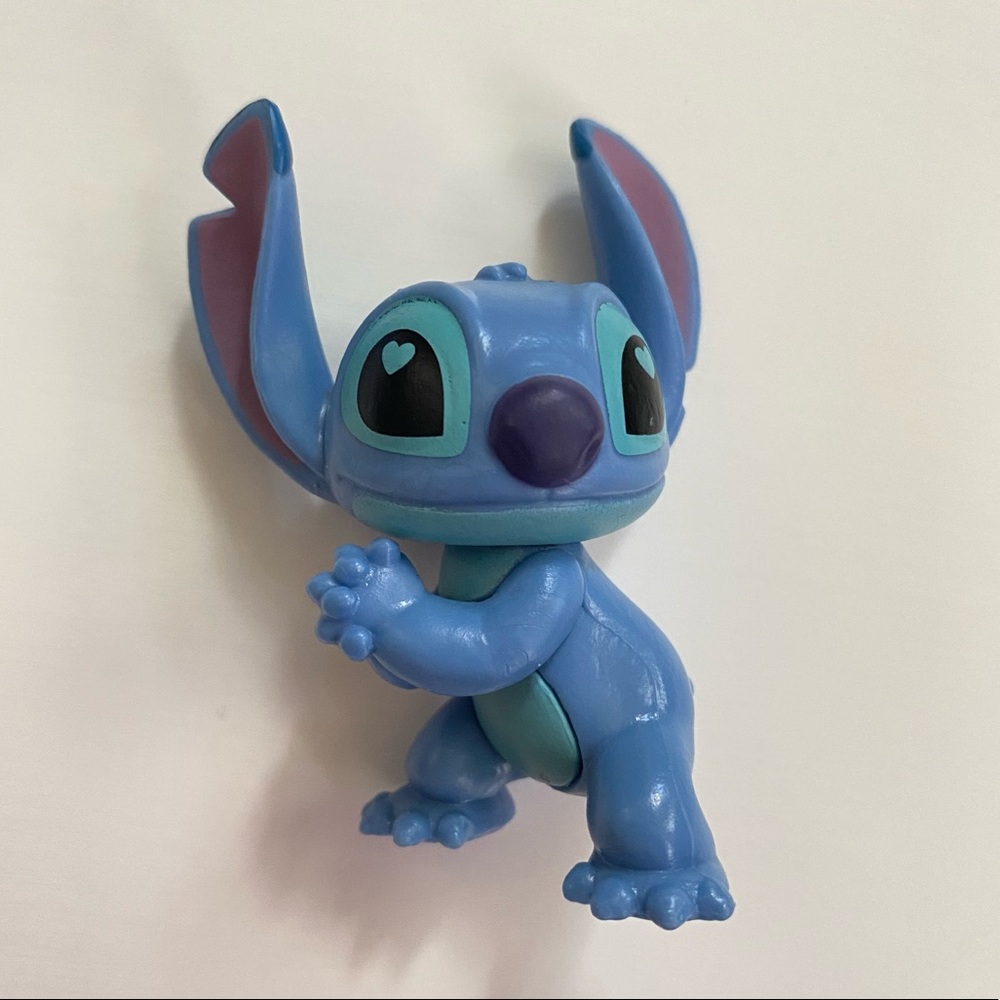 Disney Stitch Collectible Mini Figures Series 1💙